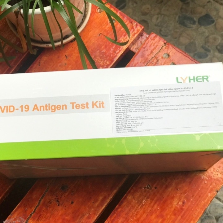 01 hộp 25 kit test kháng nguyên COVID-19 Lyher