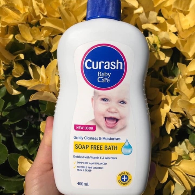 Dầu Tắm Không Xà Phòng Cho Bé Của Curash Baby Care Soap Free Bath 400ml