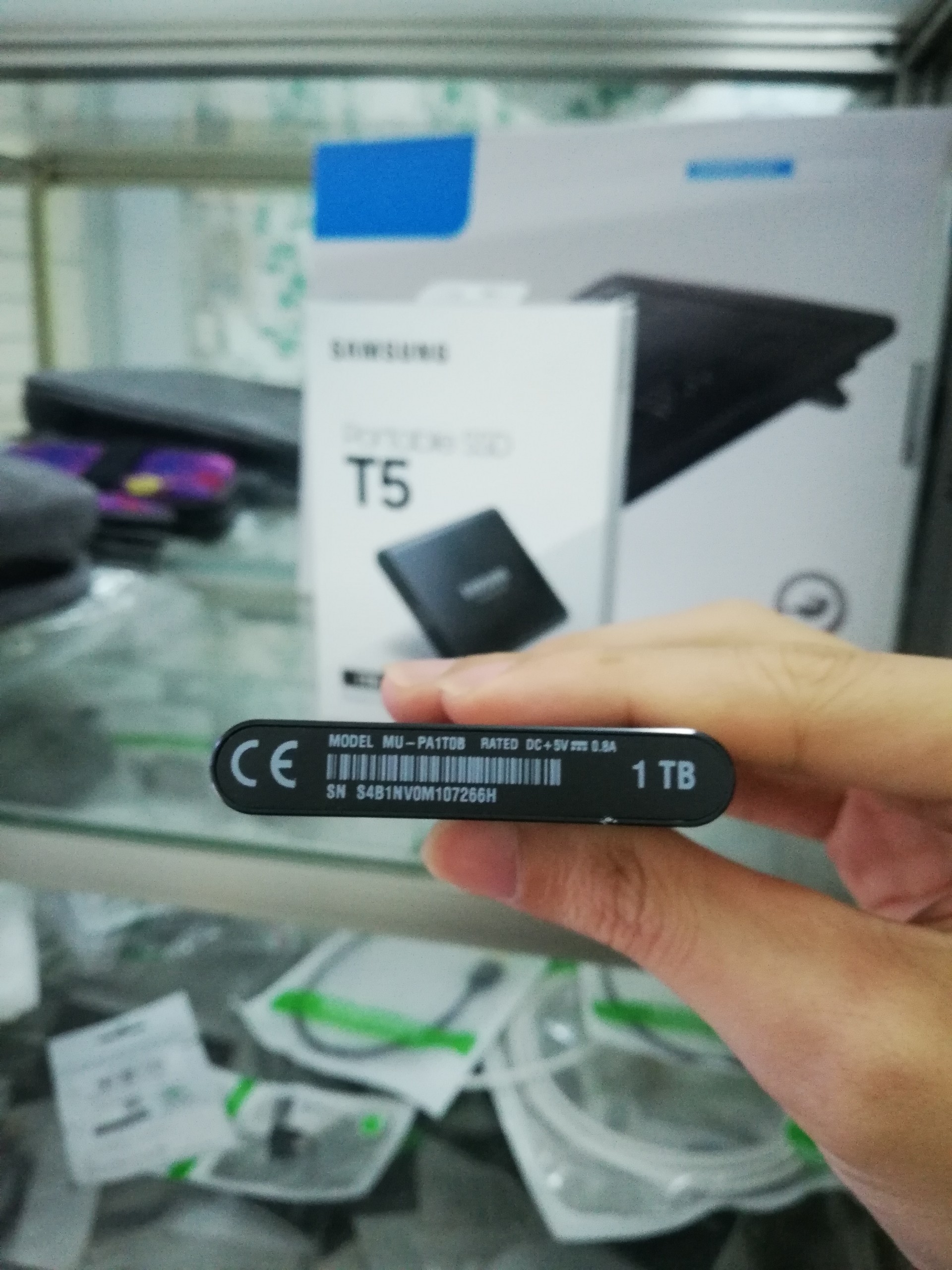 Ổ CỨNG DI ĐỘNG SSD SAMSUNG T5 1TB USB TYPE - C 3.1 GEN 2